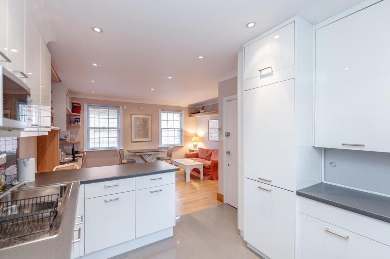 Beautiful 1 Bedroom Apartment In Victoria Londres Exterior foto