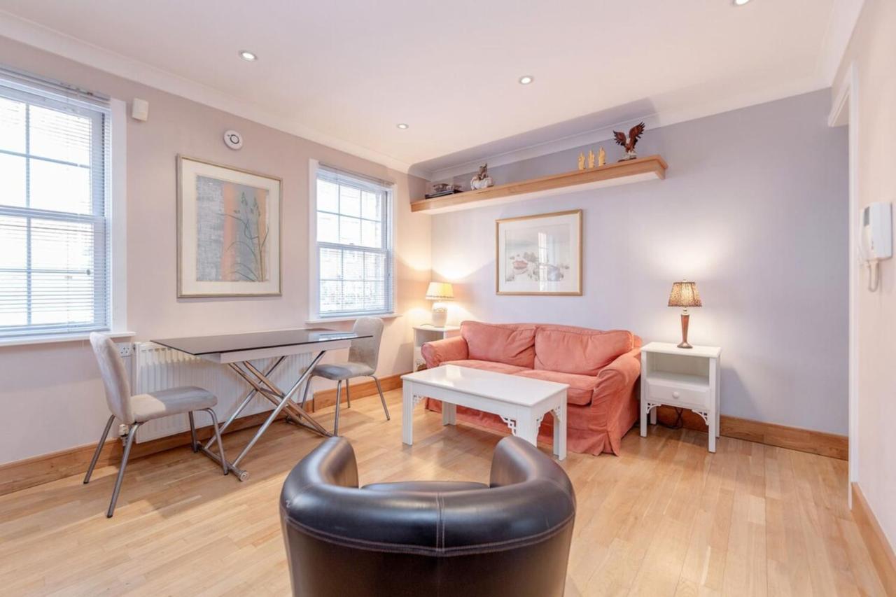 Beautiful 1 Bedroom Apartment In Victoria Londres Exterior foto